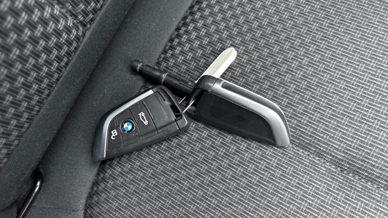 BMW 2 Series 218i SE 5dr Petrol Estate